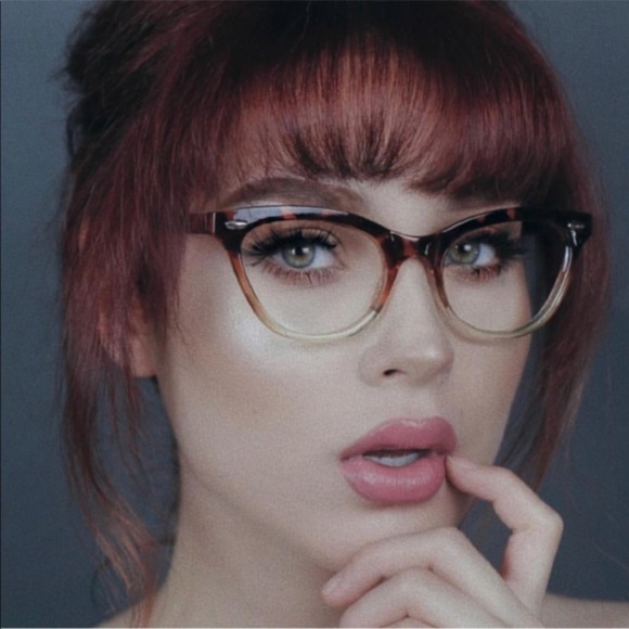Liveloveglam_ Accessories - Trending Non RX Reading Glasses